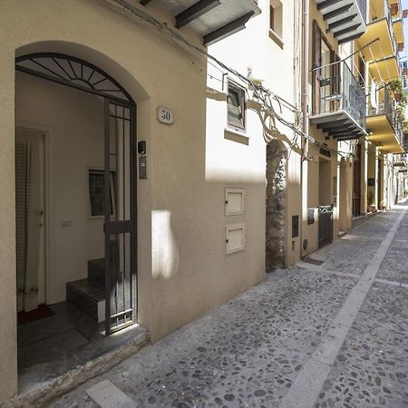 En..Suite Cefalu Bagian luar foto