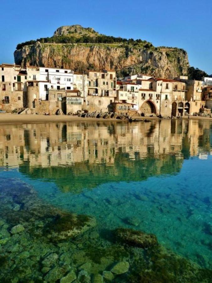 En..Suite Cefalu Bagian luar foto