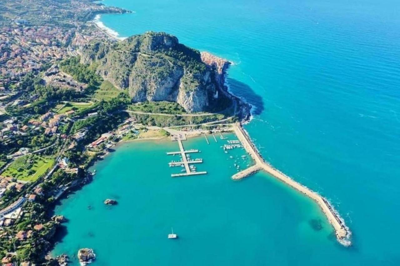 En..Suite Cefalu Bagian luar foto